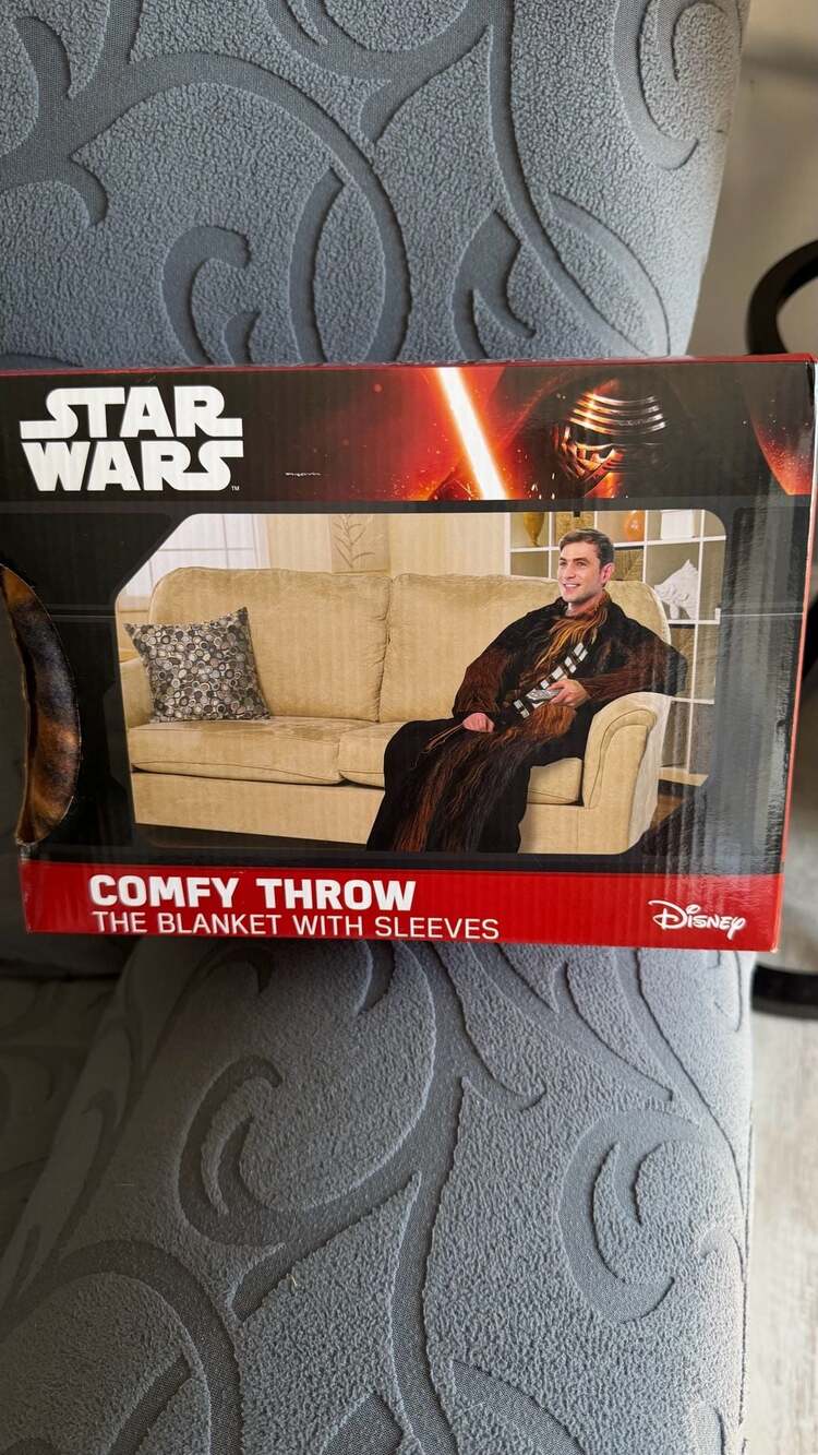 Star Wars Chewbacca Comfy Throw The Blanket With Sleeves 48" x 71"